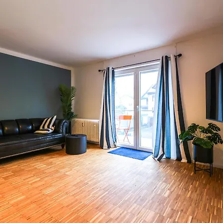 Grosses Mit 3 Schlafzimmern Balkon Naehe Europapark *